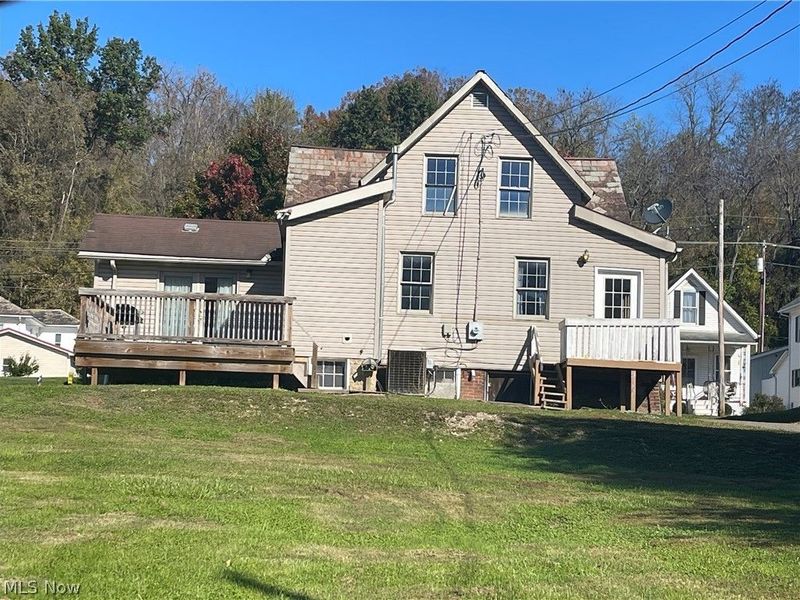 356 W Jefferson Avenue, McConnelsville, OH 43756 Photo 4