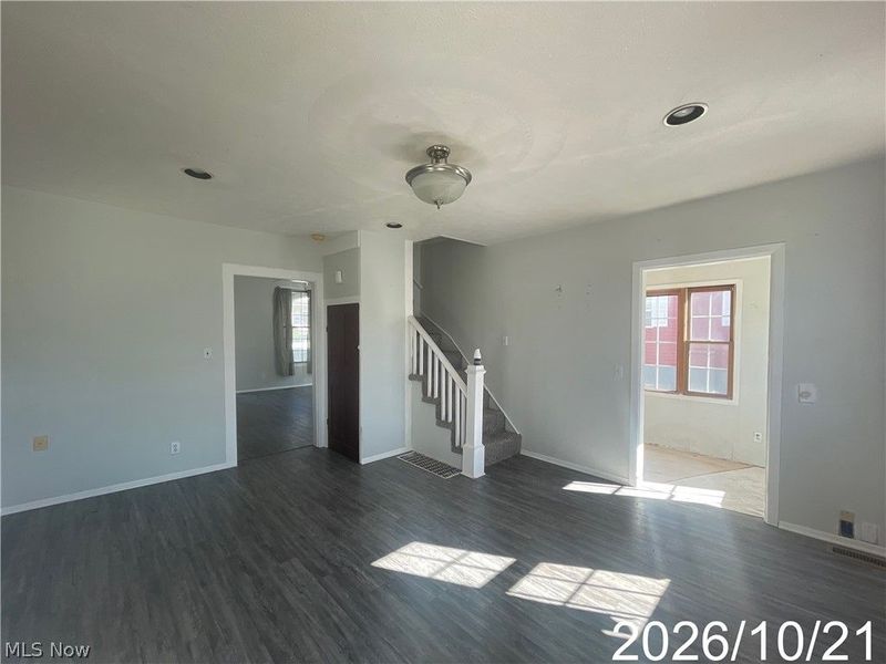 356 W Jefferson Avenue, McConnelsville, OH 43756 Photo 9