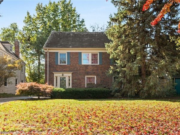 16824 Holbrook Road , Shaker Heights, OH 44120