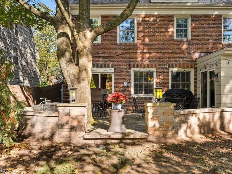 16824 Holbrook Road, Shaker Heights, OH 44120 Photo 33