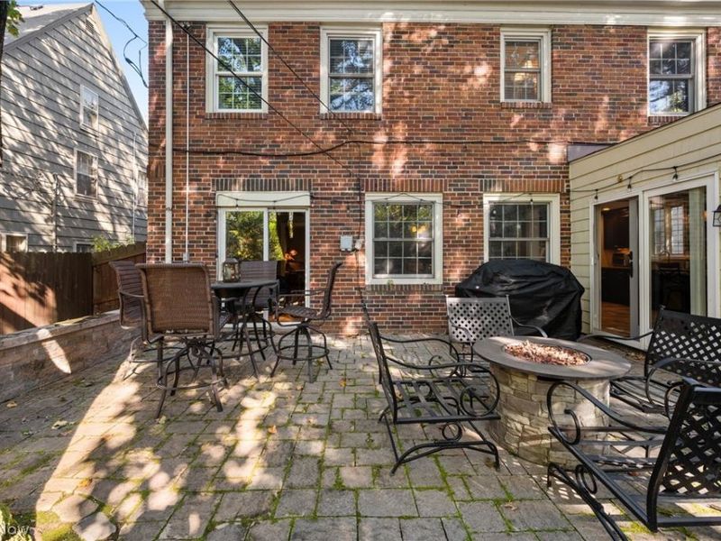 16824 Holbrook Road, Shaker Heights, OH 44120 Photo 34