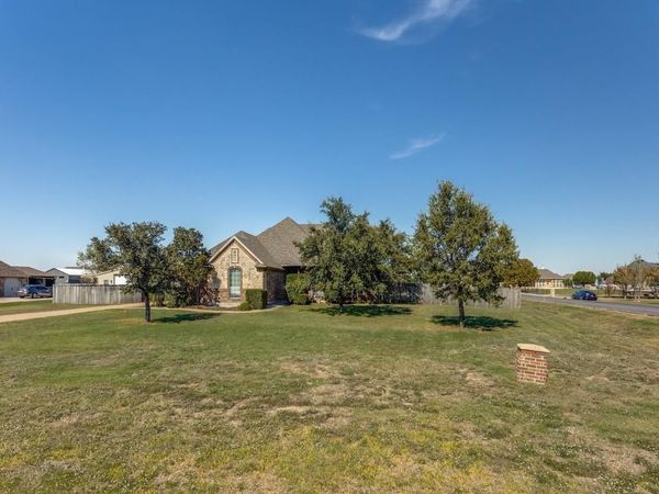 200 Lonesome Star Trail, Haslet, TX 76052