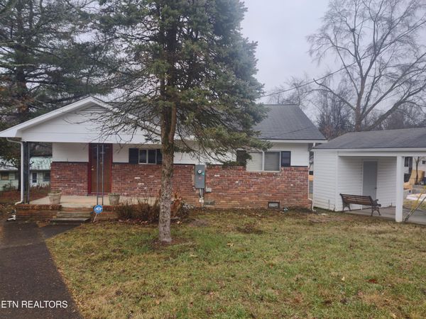 757 W Outer Drive, Oak Ridge, TN 37830