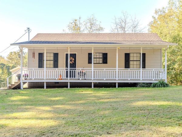 844 Bradley Avenue, LaFayette, GA 30728