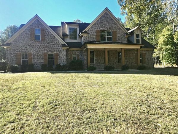 11209 Byhalia Road, Byhalia, MS 38611