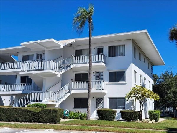 11201 80TH AVENUE , Unit 201, SEMINOLE, FL 33772
