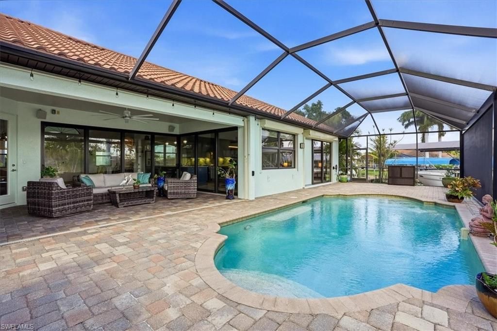 2105 Ottersrest Ln, Cape Coral, FL 33990 Photo