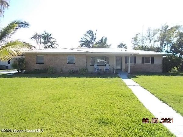 274 SW Beverly Court , Melbourne Beach, FL 32951