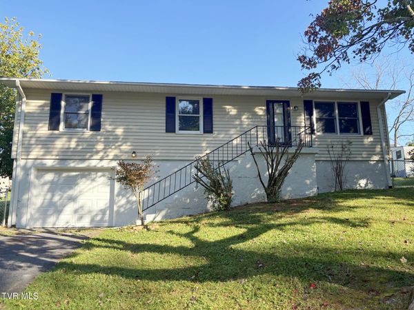 245 Mumpower Drive, Bristol, VA 24201