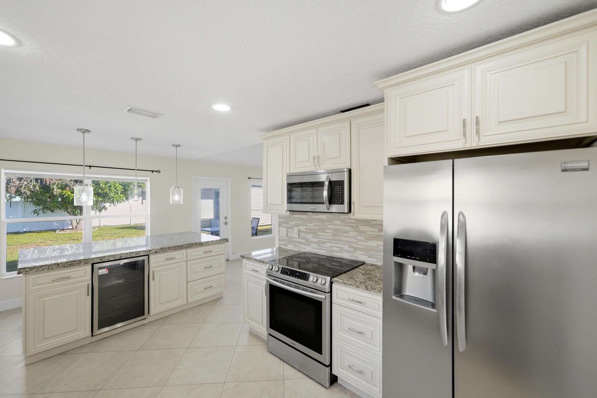 525 SW Halden Avenue, Port Saint Lucie, FL 34953 Photo