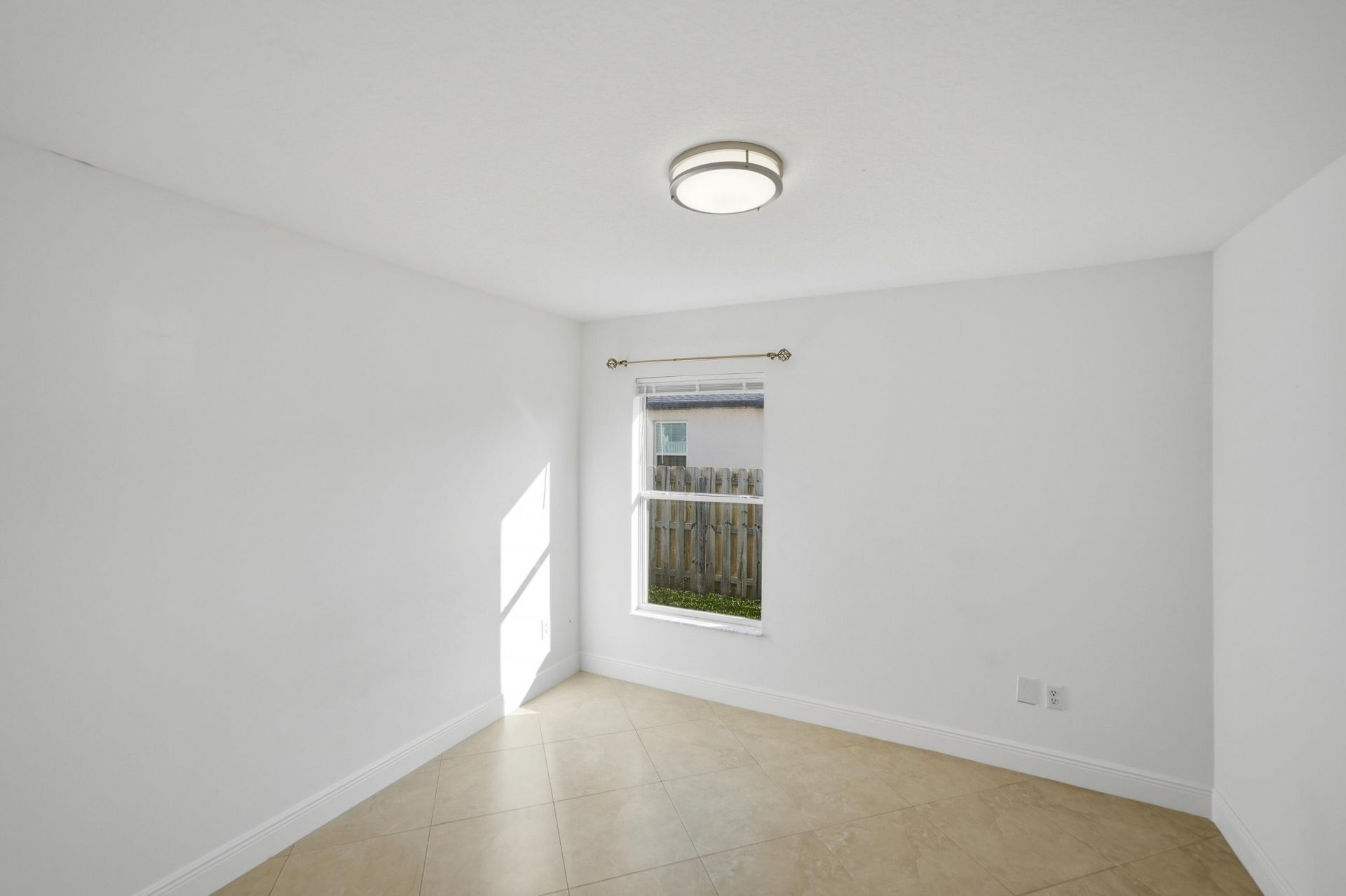 525 SW Halden Avenue, Port Saint Lucie, FL 34953 Photo