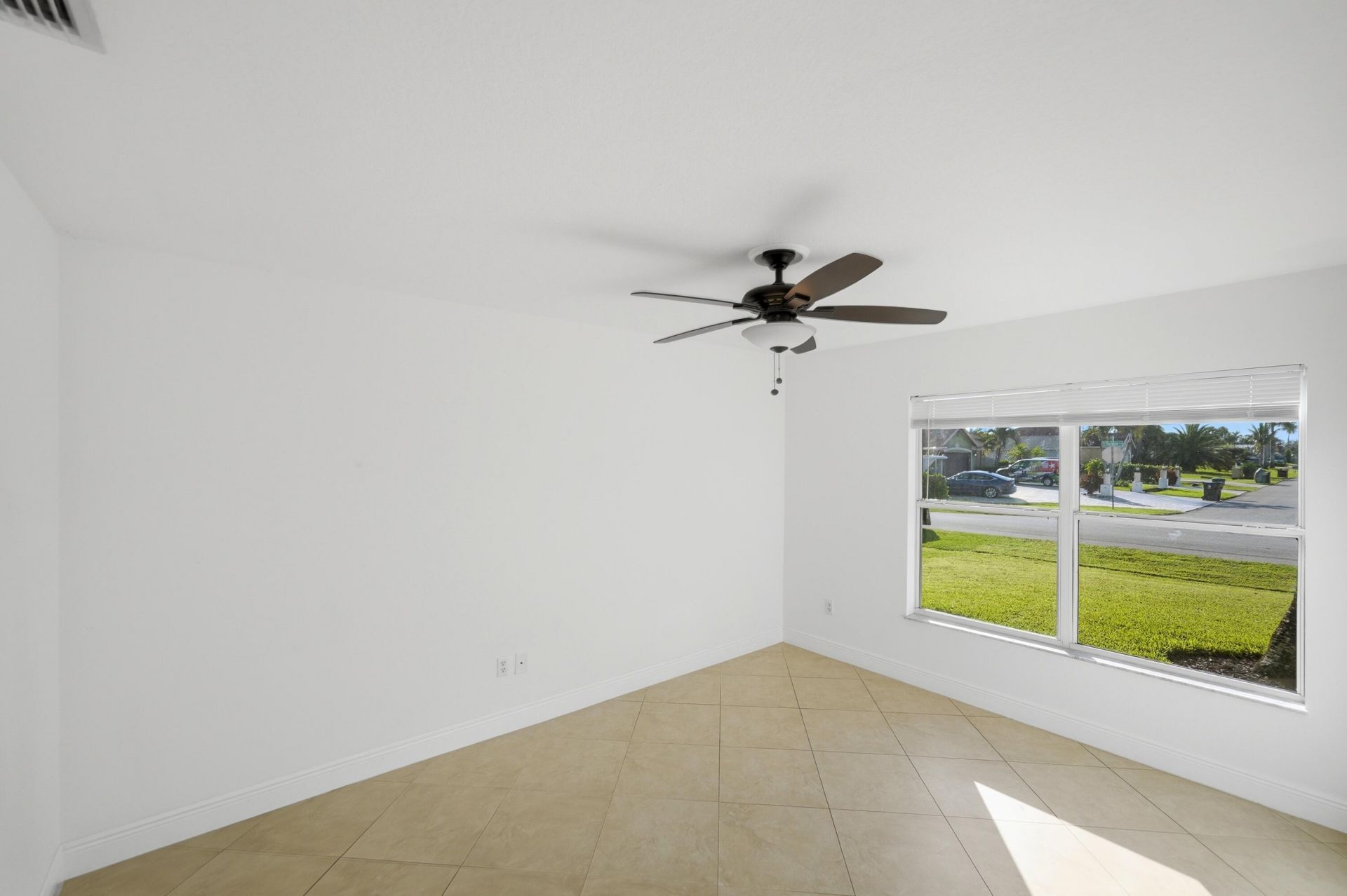 525 SW Halden Avenue, Port Saint Lucie, FL 34953 Photo