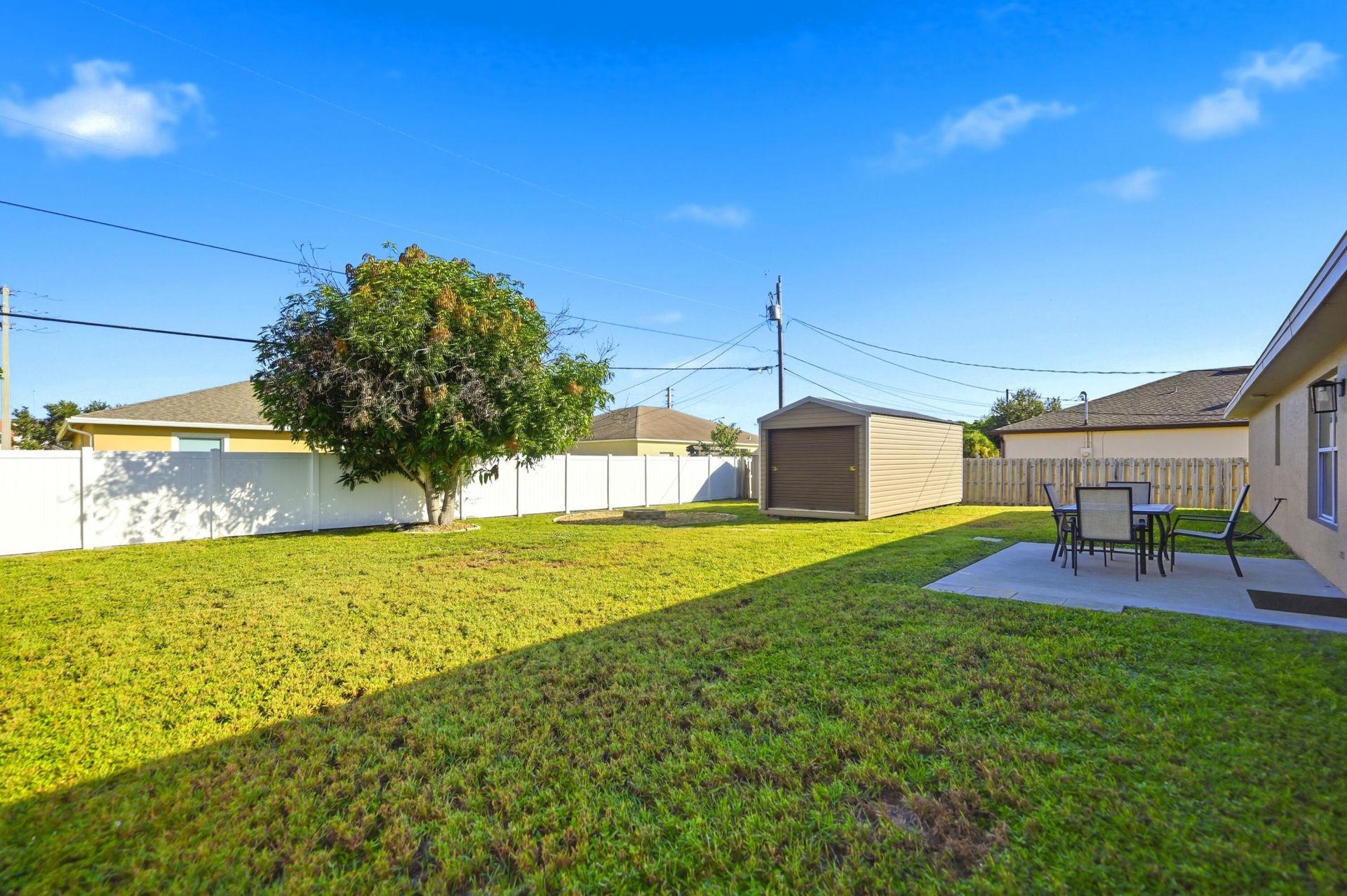 525 SW Halden Avenue, Port Saint Lucie, FL 34953 Photo