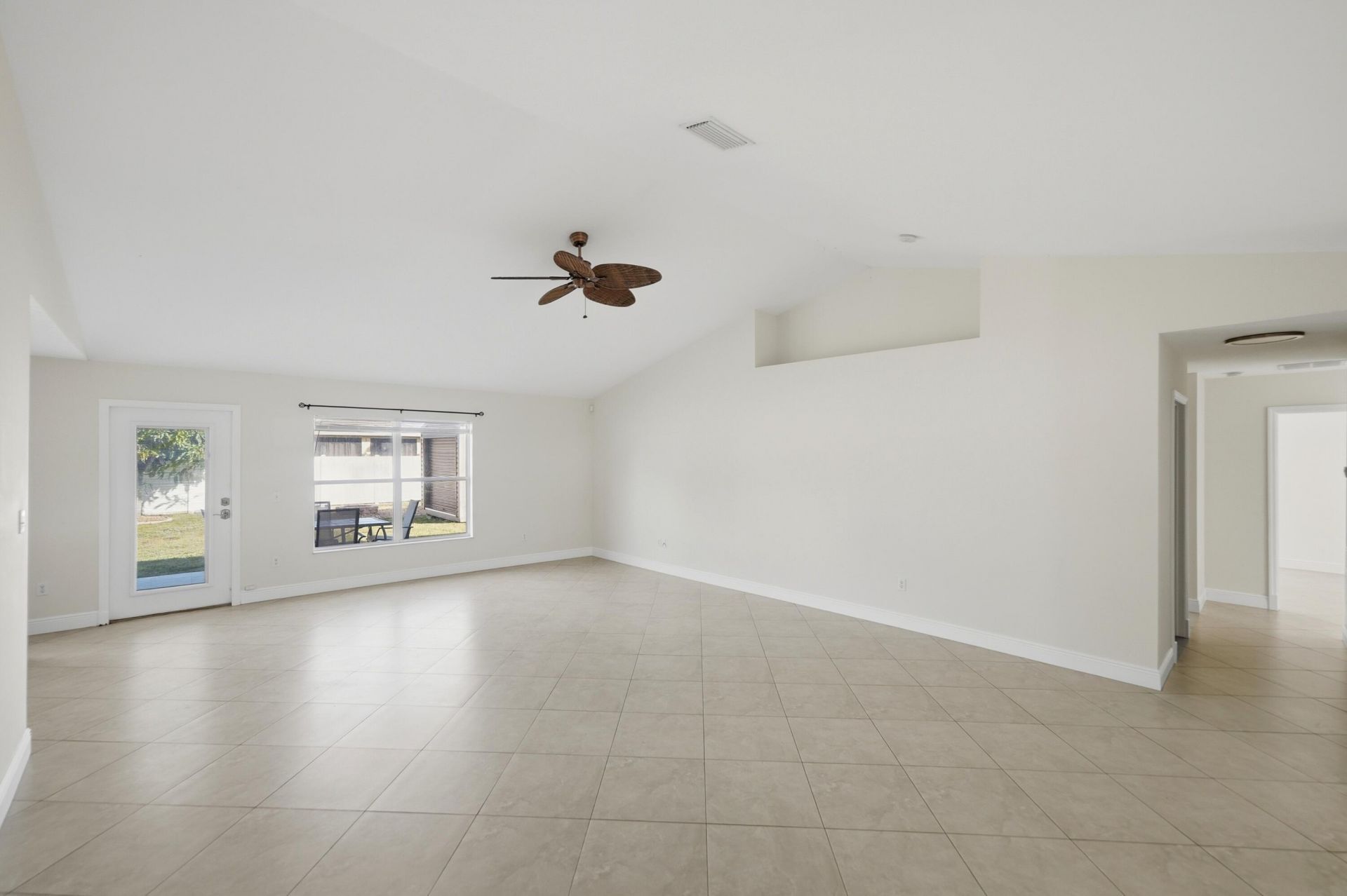 525 SW Halden Avenue, Port Saint Lucie, FL 34953 Photo
