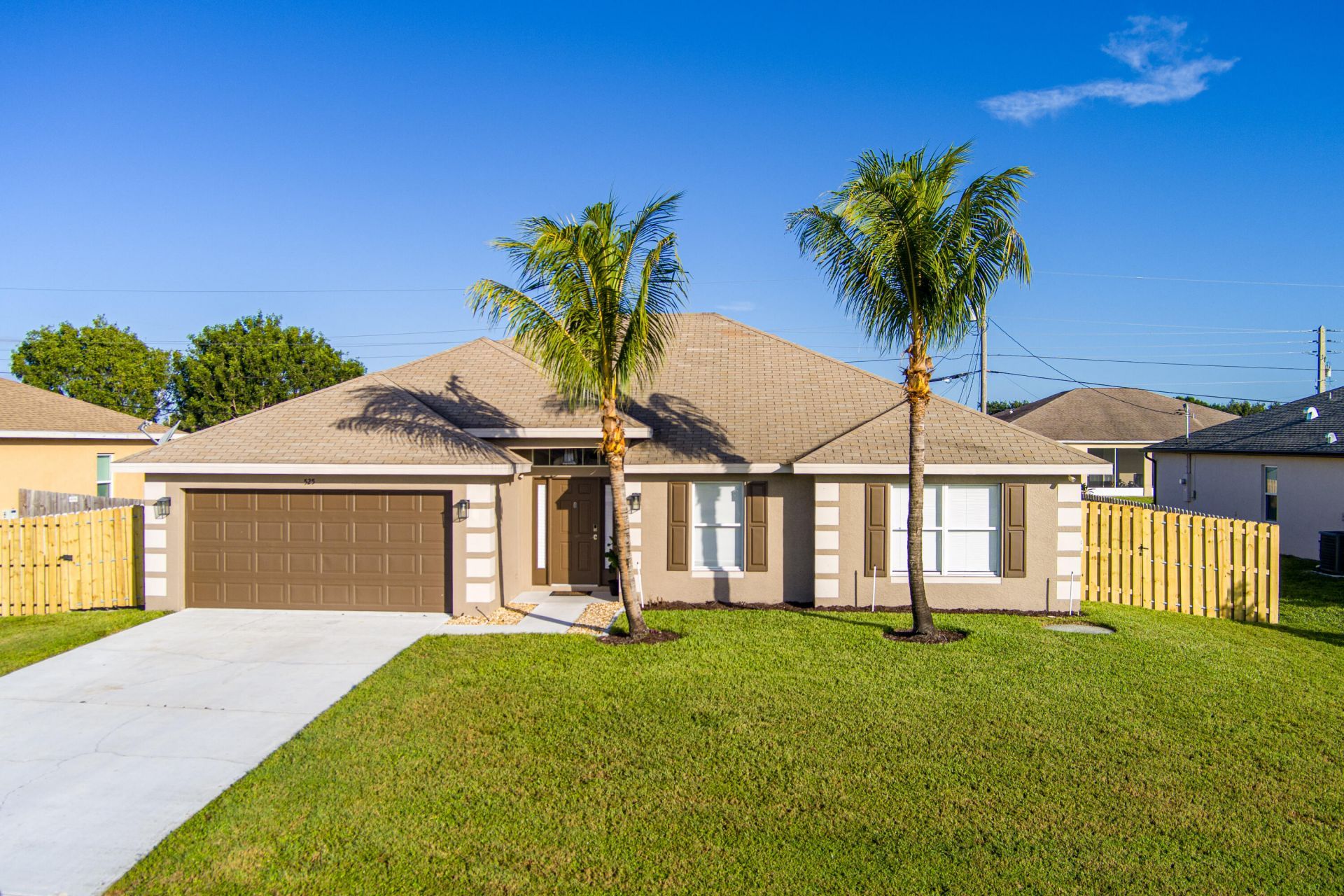 525 SW Halden Avenue, Port Saint Lucie, FL 34953 Photo