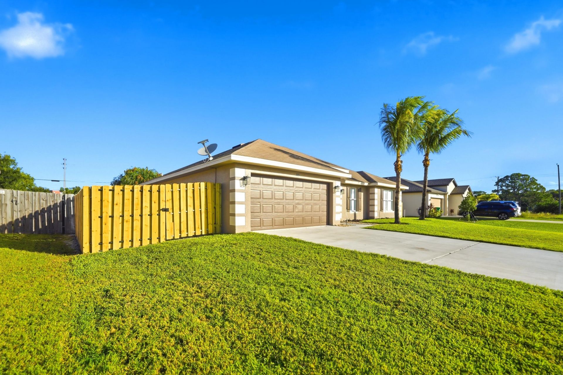 525 SW Halden Avenue, Port Saint Lucie, FL 34953 Photo