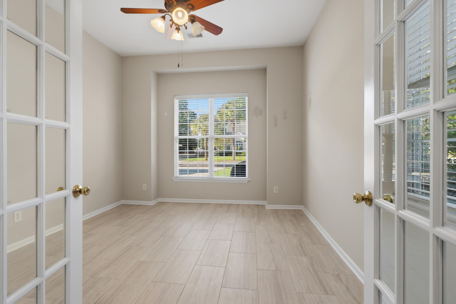 2459 Draymohr Court Photo 17