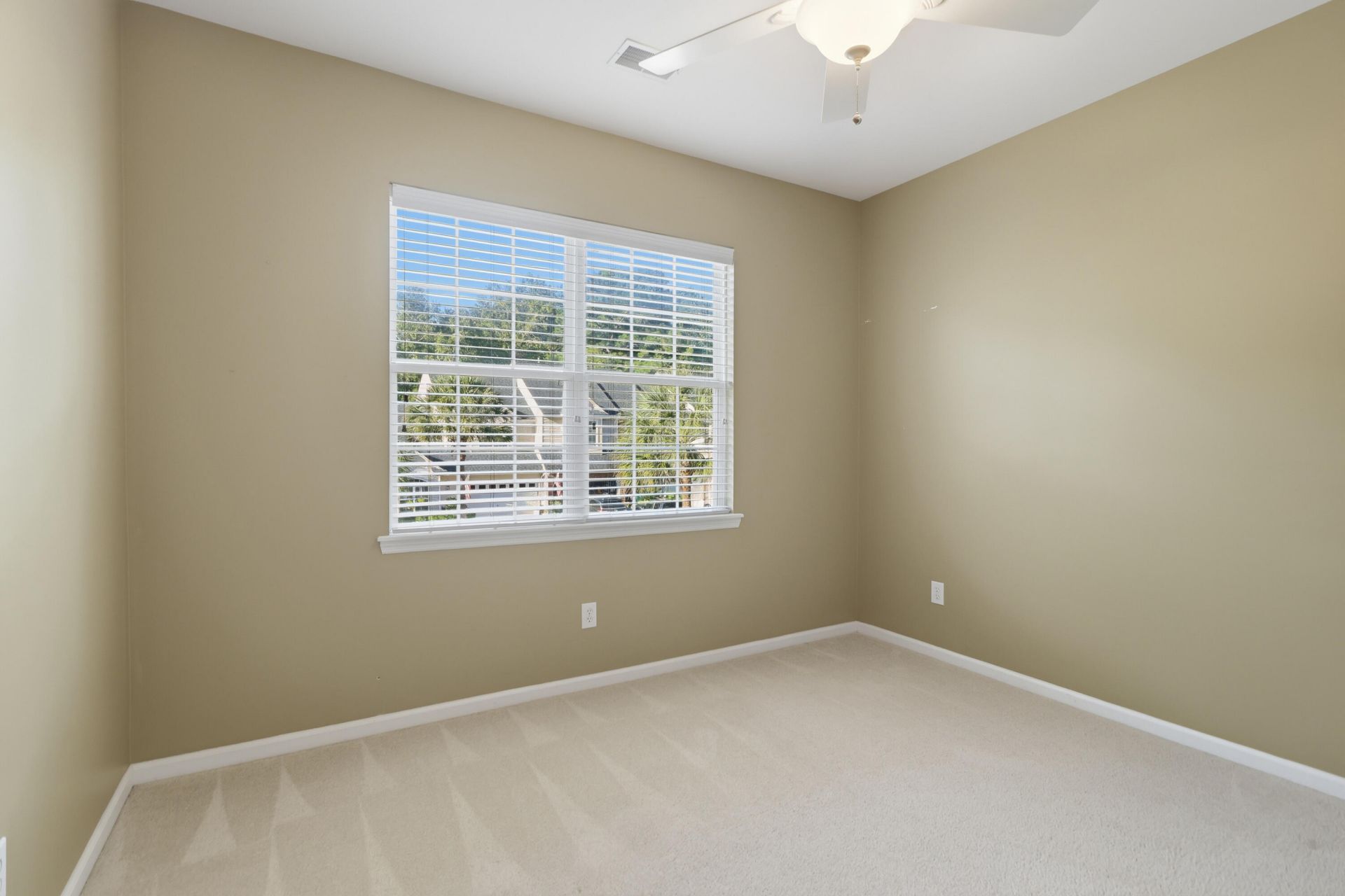 2459 Draymohr Court Photo 30