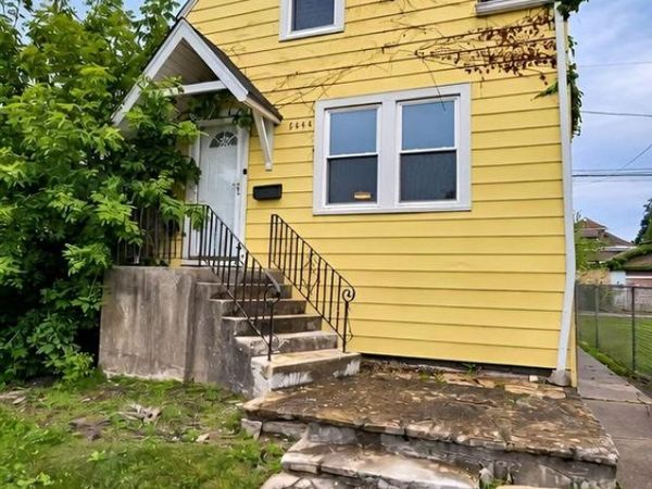 3244 N Osceola Avenue, Chicago, IL 60634