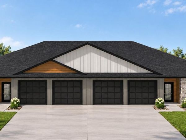 2022 2ND AVENUE SE, Unit 4, Watertown, SD 57201