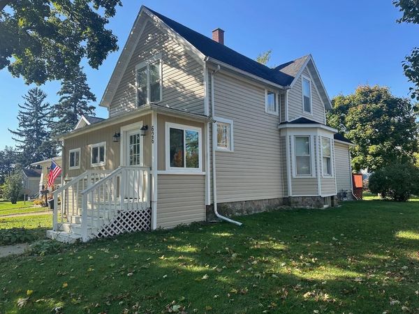 626 Center St, Lake Geneva, WI 53147