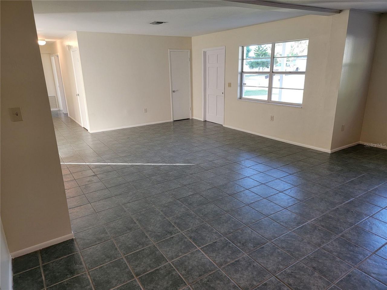 3988 Berkshire Drive, Sarasota, FL 34241 Photo