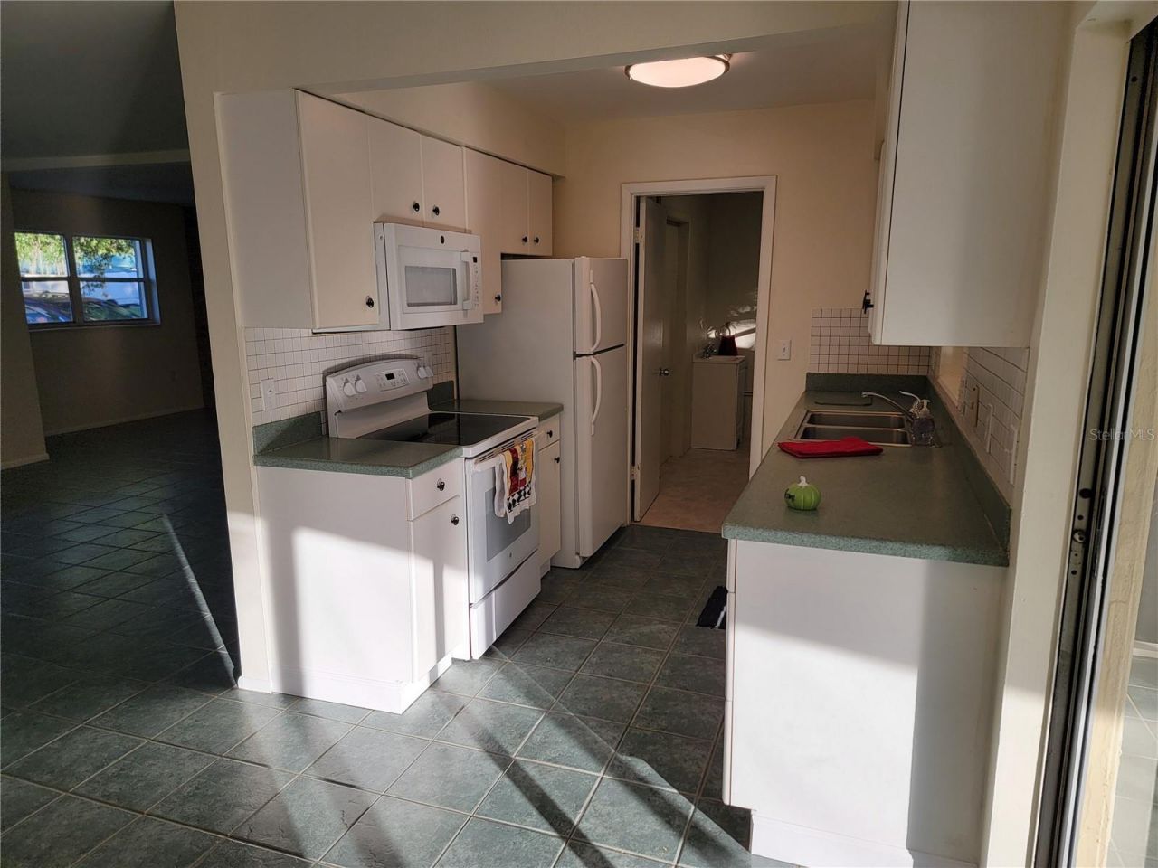 3988 Berkshire Drive, Sarasota, FL 34241 Photo