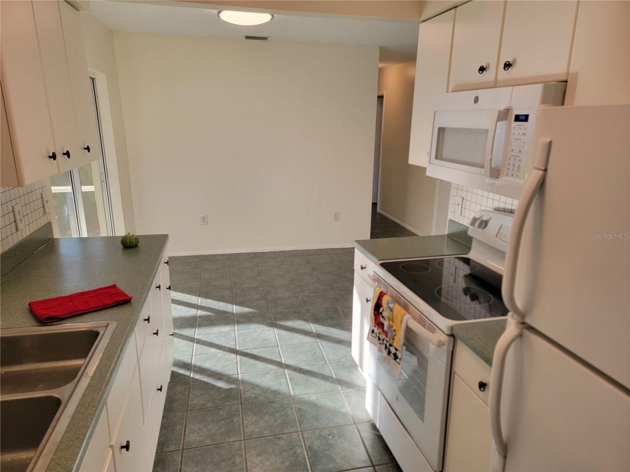 3988 Berkshire Drive, Sarasota, FL 34241 Photo