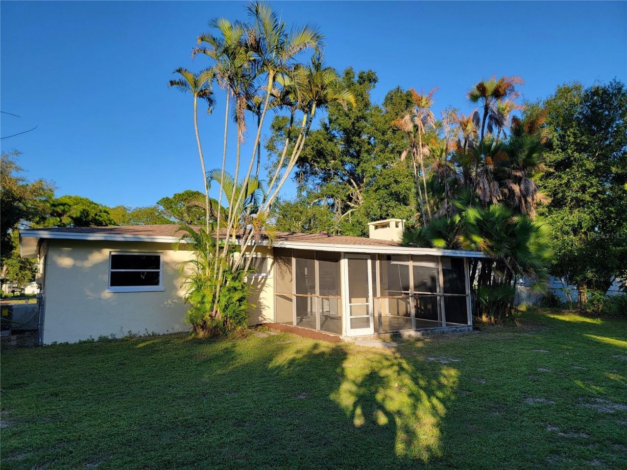 3988 Berkshire Drive, Sarasota, FL 34241 Photo