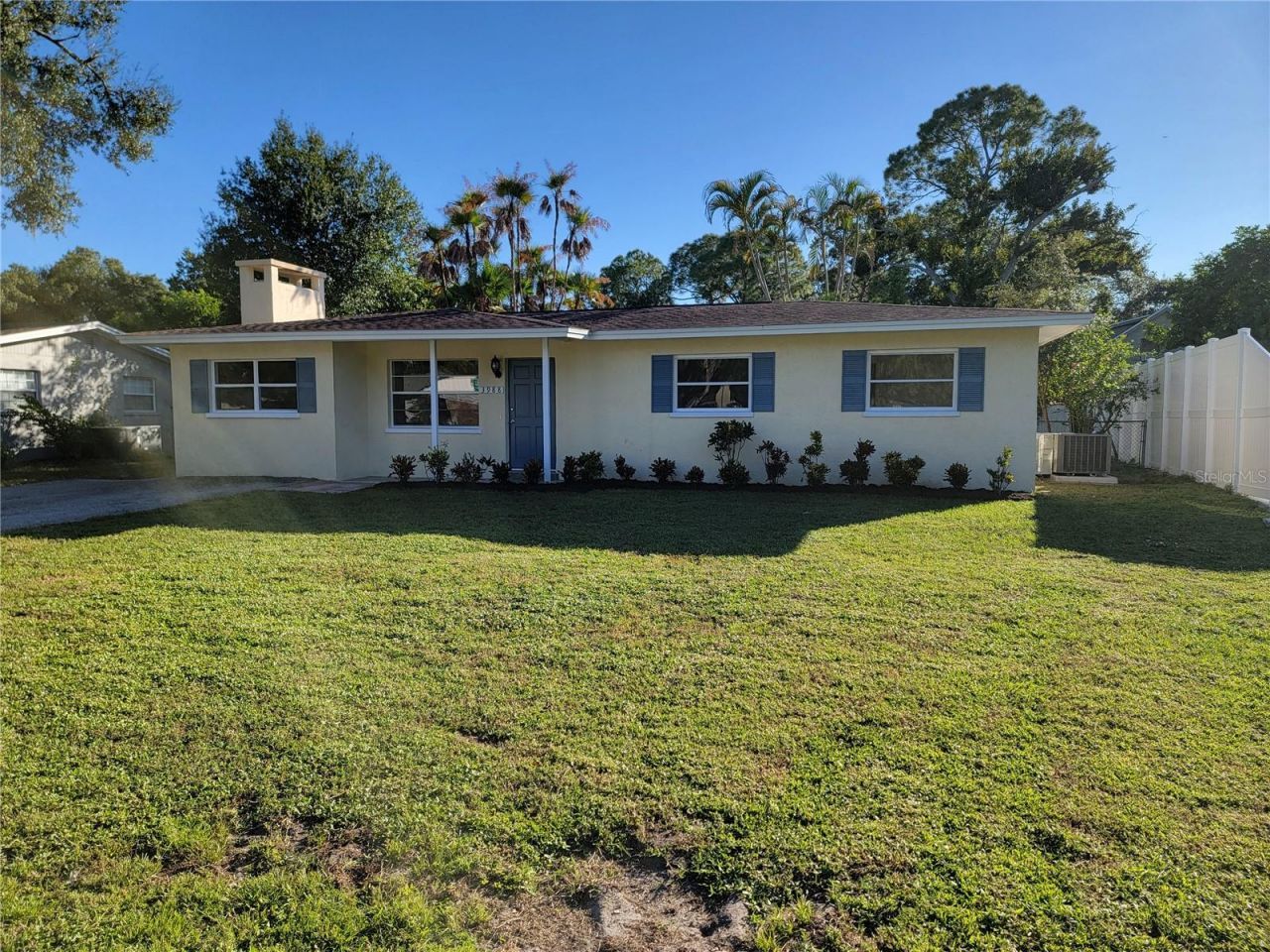 3988 Berkshire Drive, Sarasota, FL 34241 Photo
