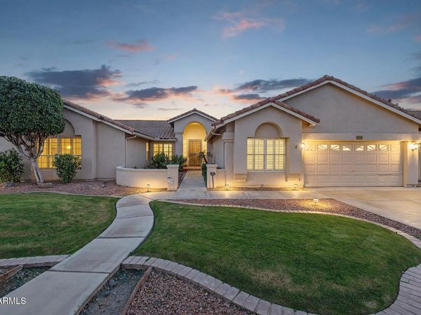 7131 W EUGIE Avenue, Peoria, AZ 85381