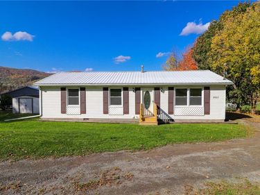 8011 Back Valley Road, Hammondsport, NY 14840