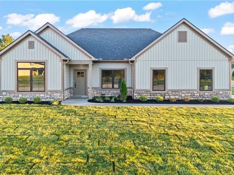 3301 Nadene Circle, Piqua, OH 45356 Photo 2