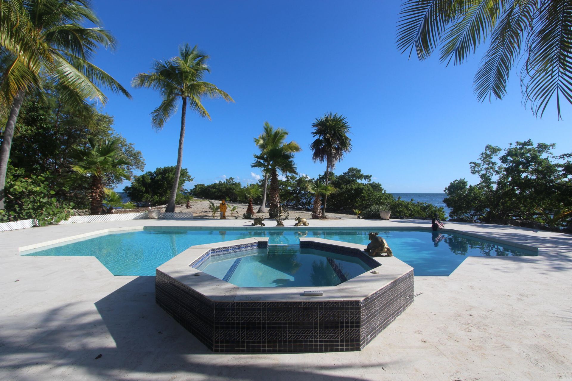 80 Ocean Front Drive, Key Largo, FL 33037 Photo