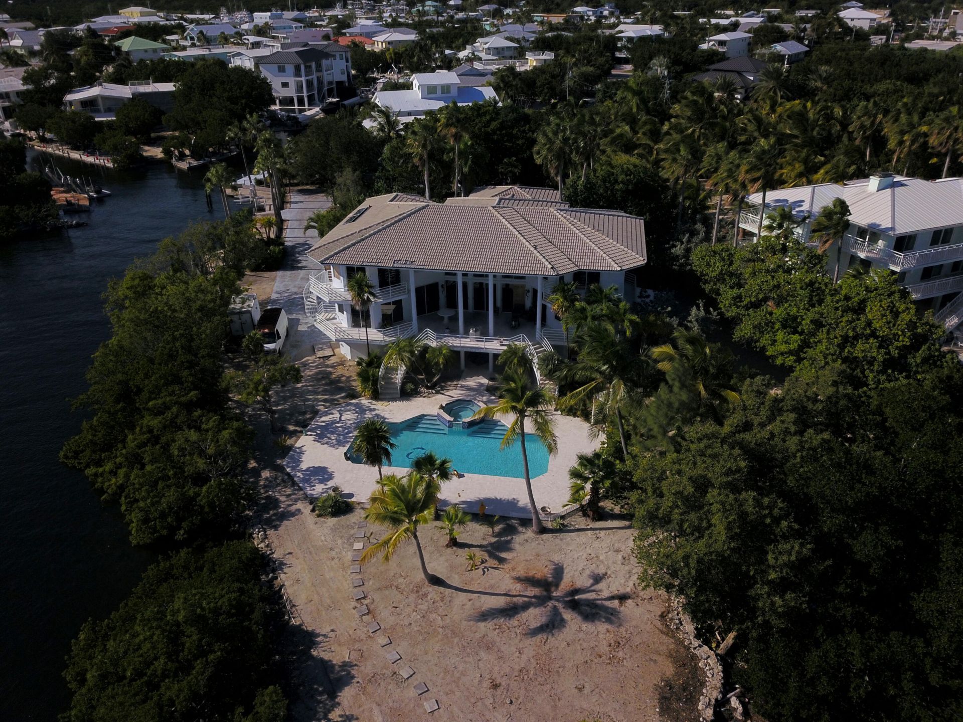 80 Ocean Front Drive, Key Largo, FL 33037 Photo