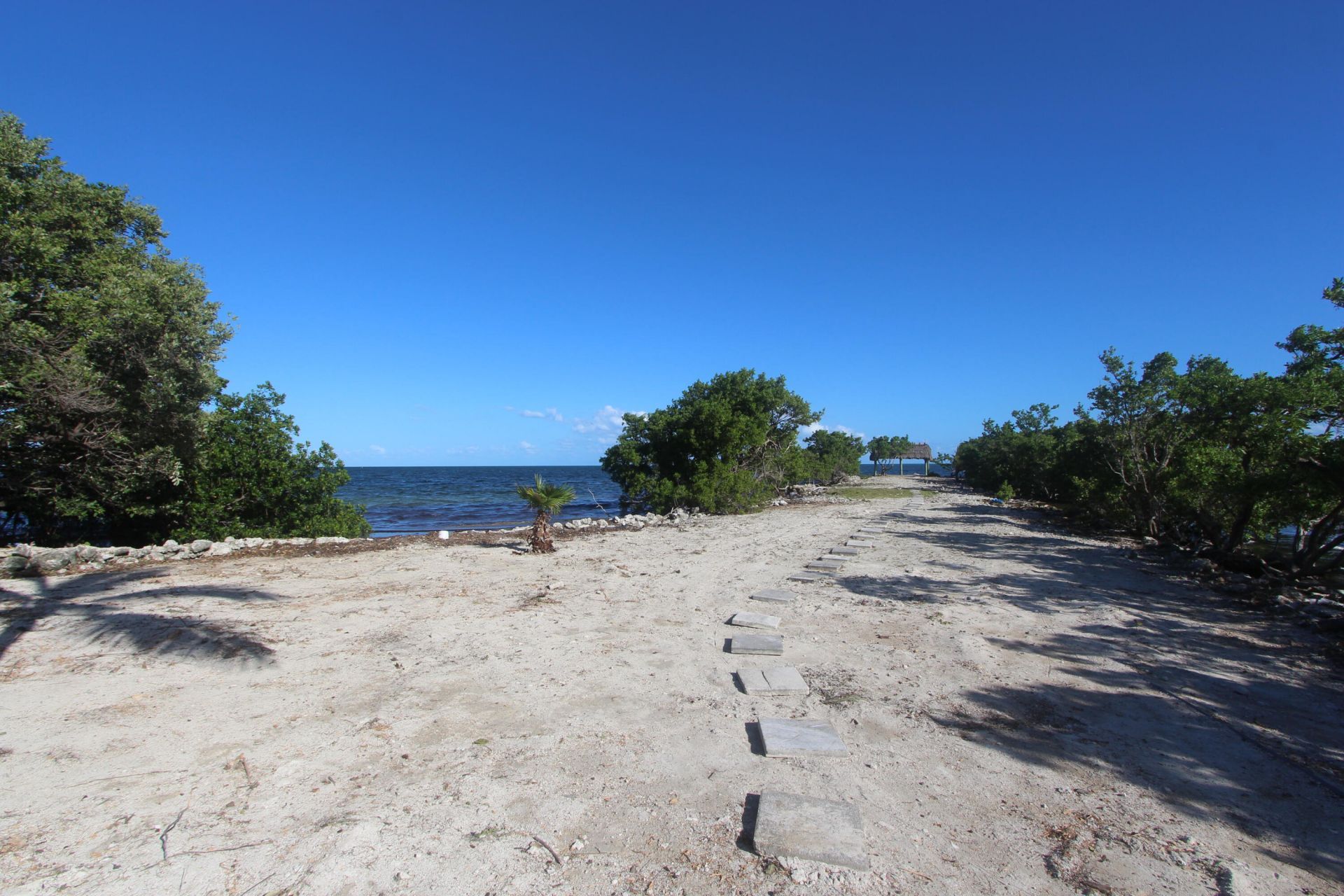 80 Ocean Front Drive, Key Largo, FL 33037 Photo