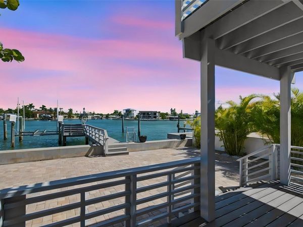 8135 BAYSHORE DRIVE , TREASURE ISLAND, FL 33706