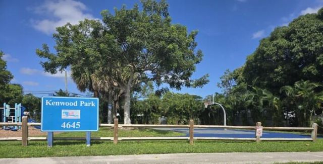 4758 Clinton Boulevard, Kenwood Estates, FL 33463 Photo