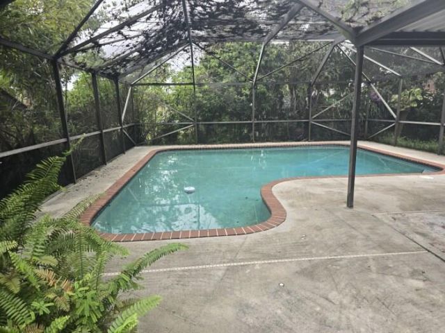 4758 Clinton Boulevard, Kenwood Estates, FL 33463 Photo