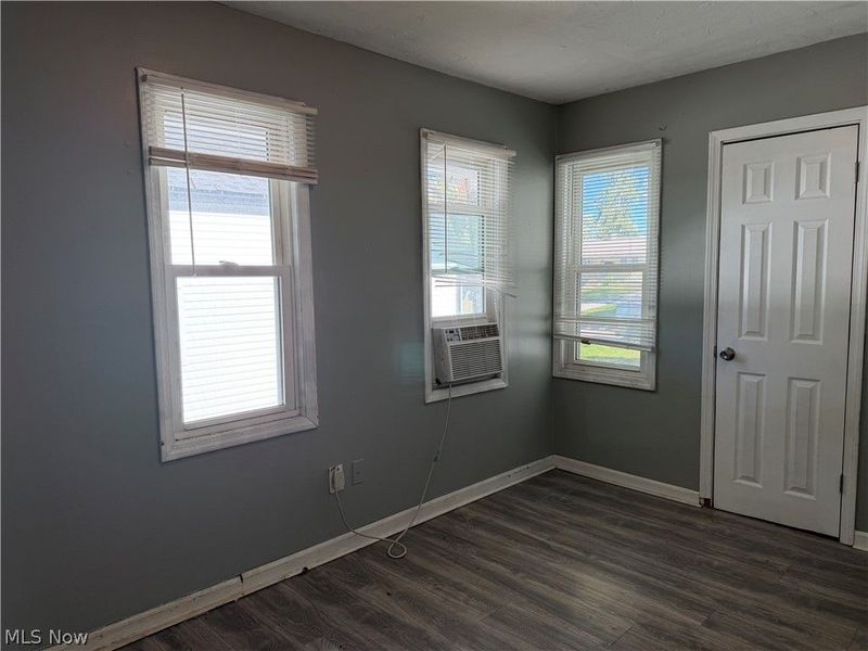 227 N East Street, Medina, OH 44256 Photo 8