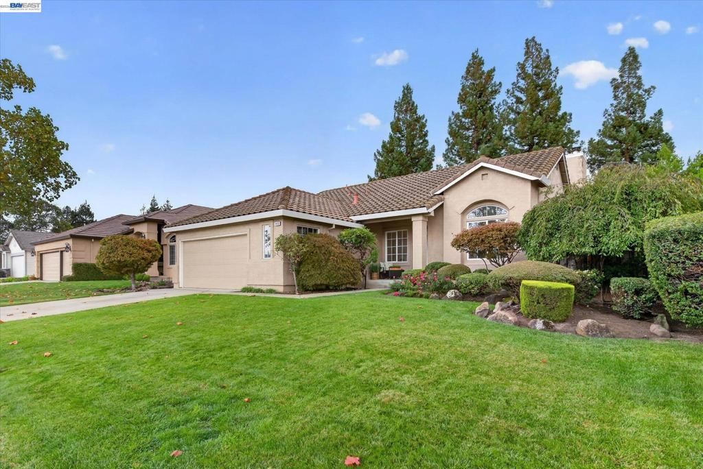 4853 Julie St, Livermore, CA 94550 Main Photo