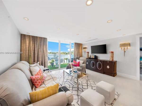 5838 Collins Ave , Unit 2F, Miami Beach, FL 33140