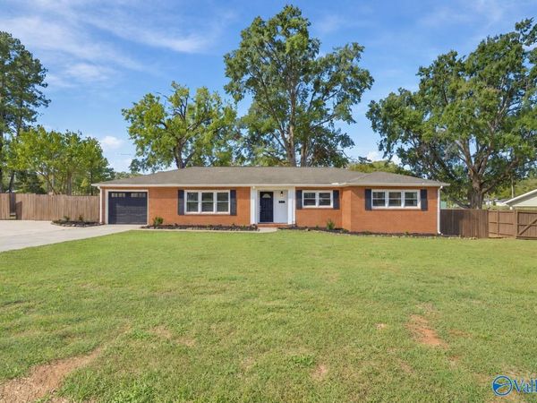 1727 Pennylane SE, Decatur, AL 35601