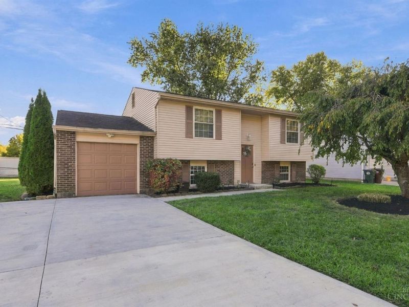 1419 Wade Road, Miami Township, OH 45150 Photo 2