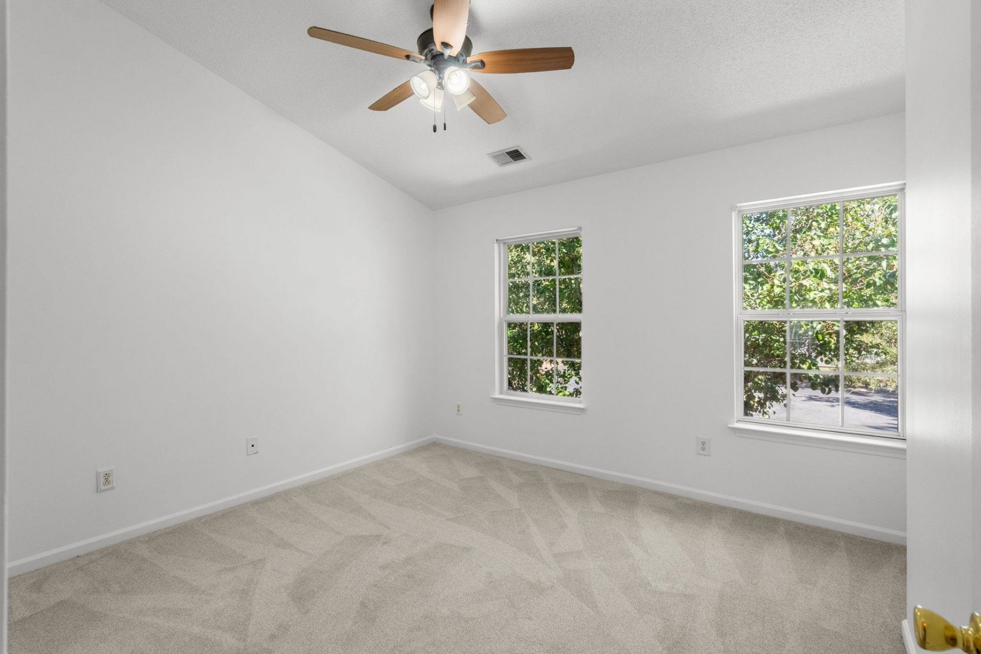 453 Seabert Rd. Photo 29