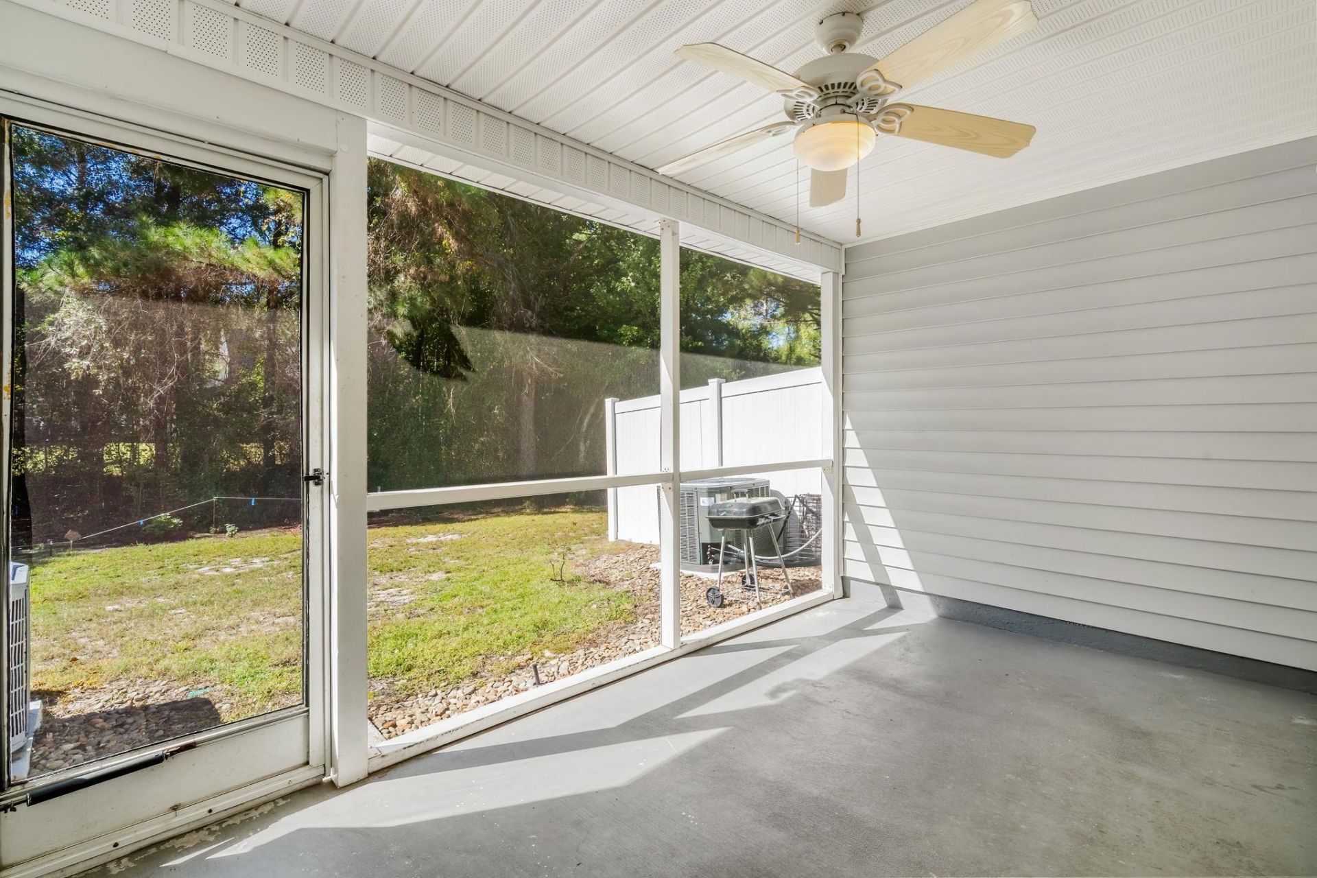 453 Seabert Rd. Photo 5