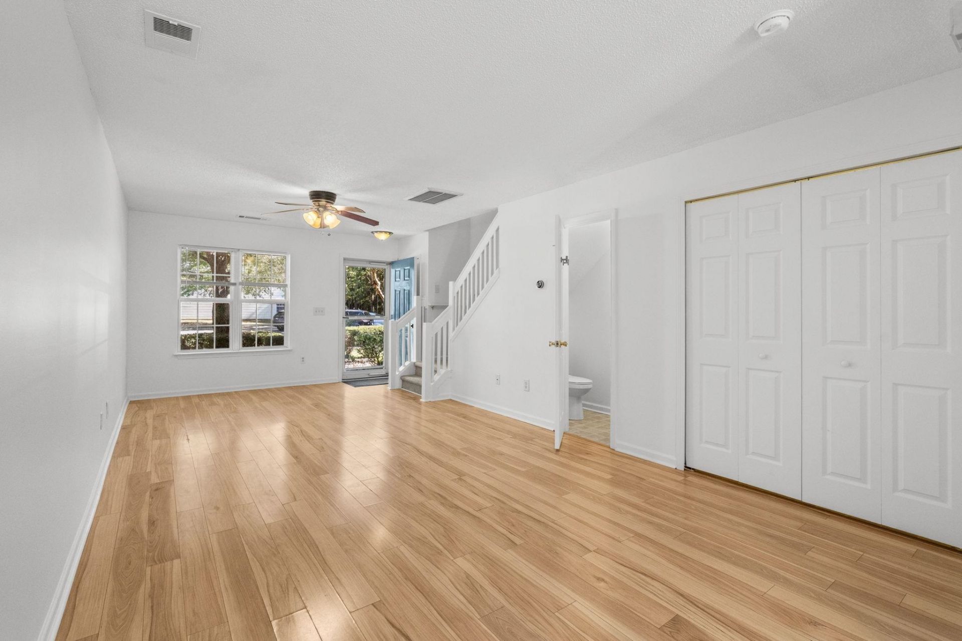 453 Seabert Rd. Photo 7
