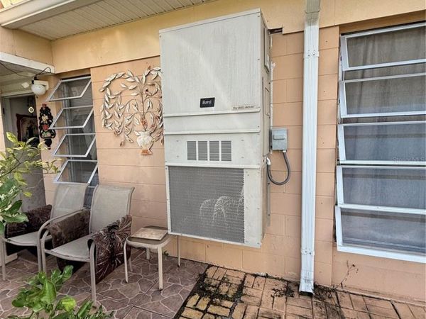 3843 CLUB CIRCLE , LAKE WALES, FL 33898