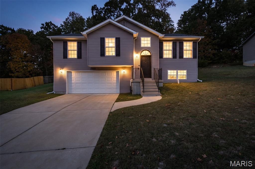 5645 Hawks Landing Drive, Hillsboro, MO 63050 Main Photo