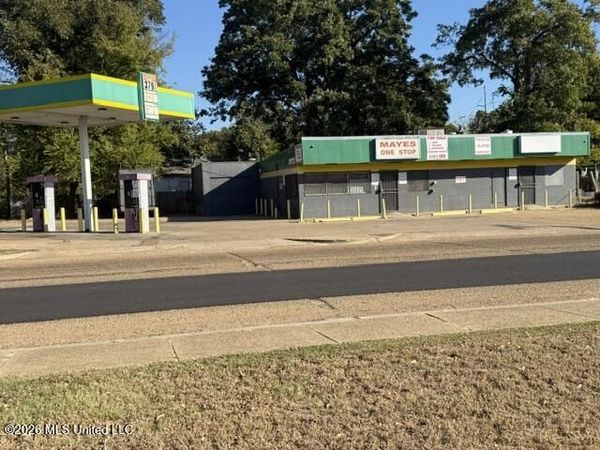 972 W Mayes, Jackson, MS 39213
